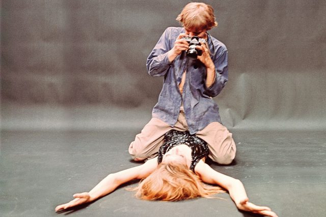“Blow-up” de Antonioni encabeza #TOMAII del Ciclo de Cine los 60s en centroartealameda.tv