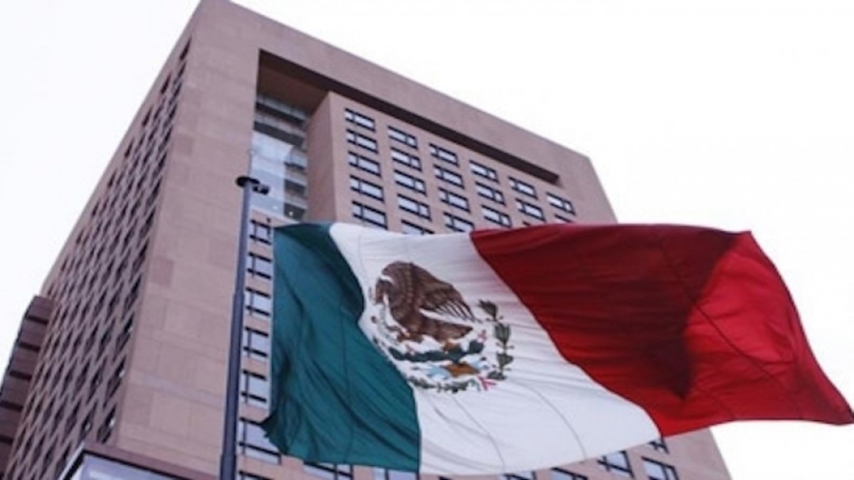 Cancillería mexicana destituye a cónsul envuelto en escándalo en Canadá