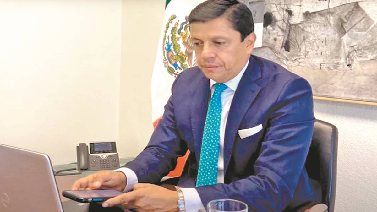 Renuncia jefe de la oficina del canciller de México