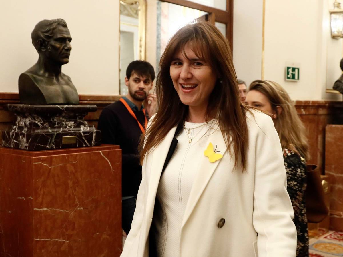 La independentista Laura Borrás es elegida presidenta del Parlamento de Cataluña