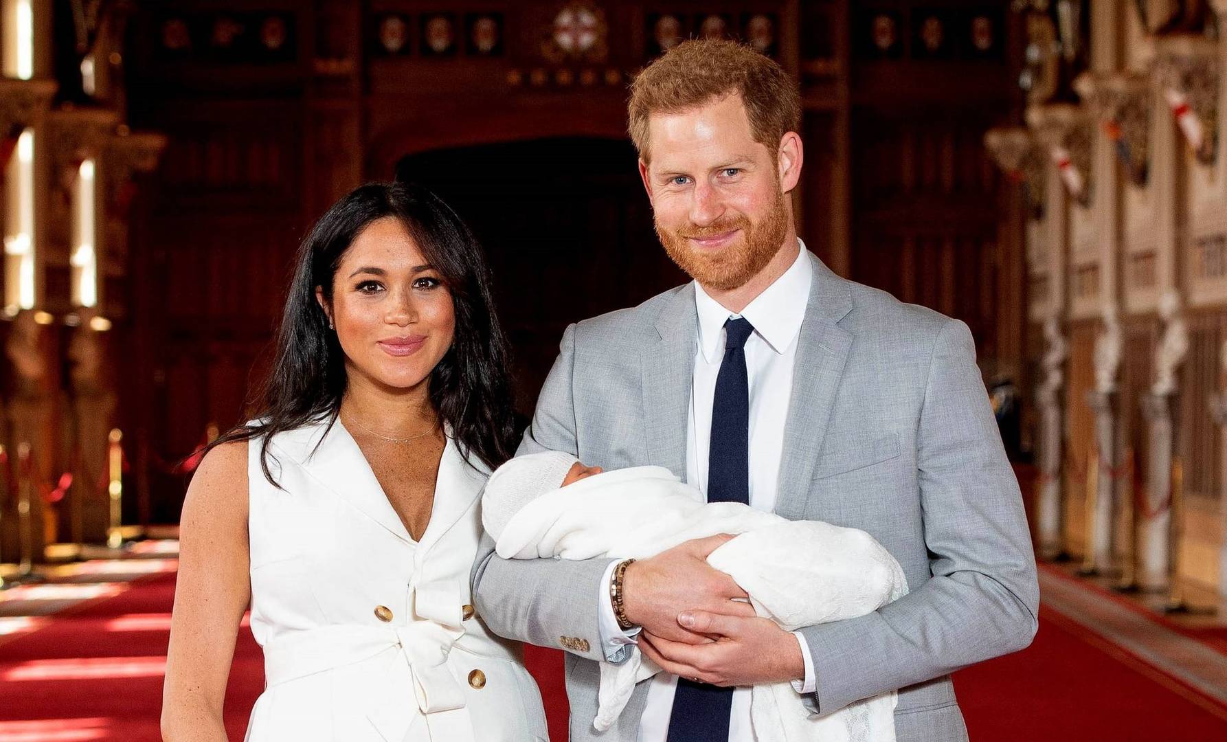 Las «preocupaciones» de la familia real británica de cuán oscura podía ser la piel del hijo del príncipe Enrique y Meghan Markle