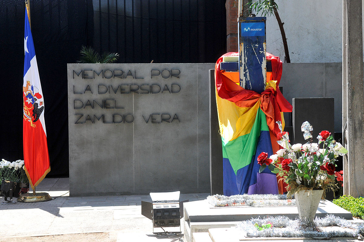 Instalarán placas con nombres de 11 nuevas víctimas fatales de la homofobia y la transfobia en Memorial de la Diversidad