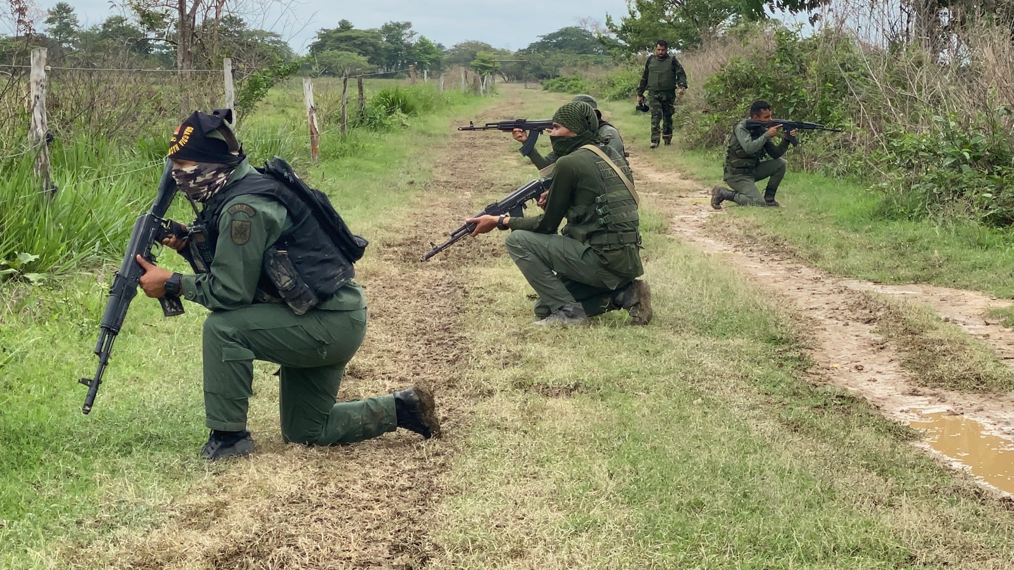 Ocho soldados muertos y 34 heridos en combates con grupos irregulares colombianos reportó Venezuela