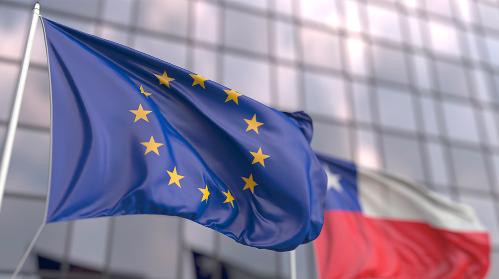 Nuevo informe: Renegociación de Tratado Comercial con la Unión Europa también amenaza el proceso constituyente
