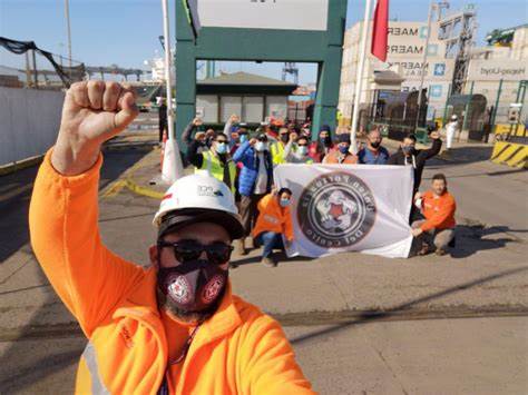 Unión Portuaria de Chile paralizará 25 terminales este lunes para exigir tercer retiro «sin letra chica, universal, sin devolución ni pago de impuestos»