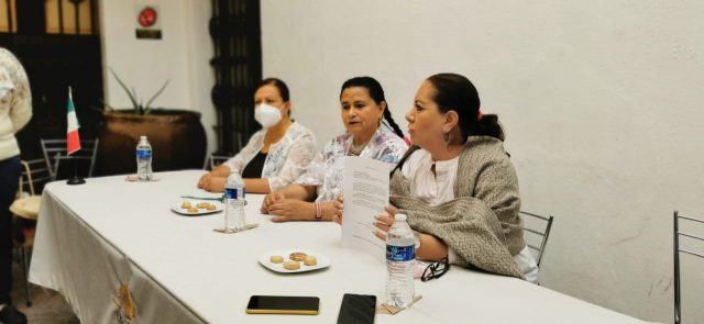 La candidata Patricia Ramírez León presentando una solicitud de protección