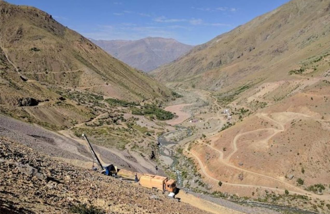 Organizaciones alertan sobre inminente aprobación de proyecto minero que destruiría la Cordillera en Putaendo