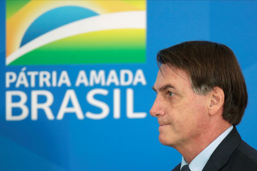 Encuesta revela que el 44% de los brasileños responsabilizan a Jair Bolsonaro por catástrofe sanitaria