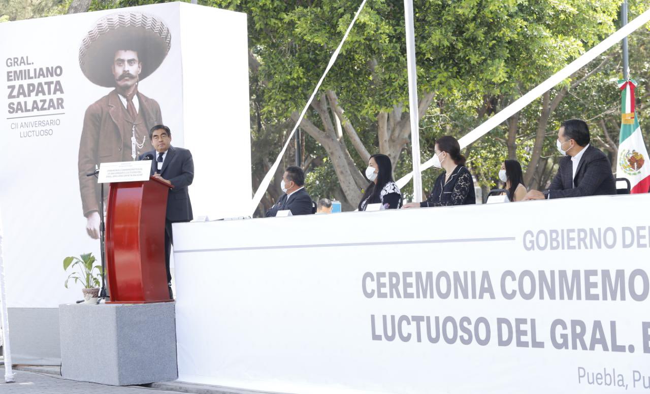 En Puebla no caben ni traidores, ni corruptos: Barbosa