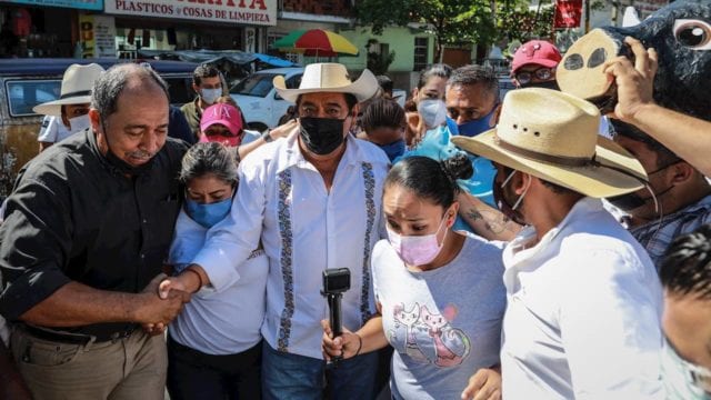 Exige Félix Salgado, con marcha en Acapulco, restitución de candidatura