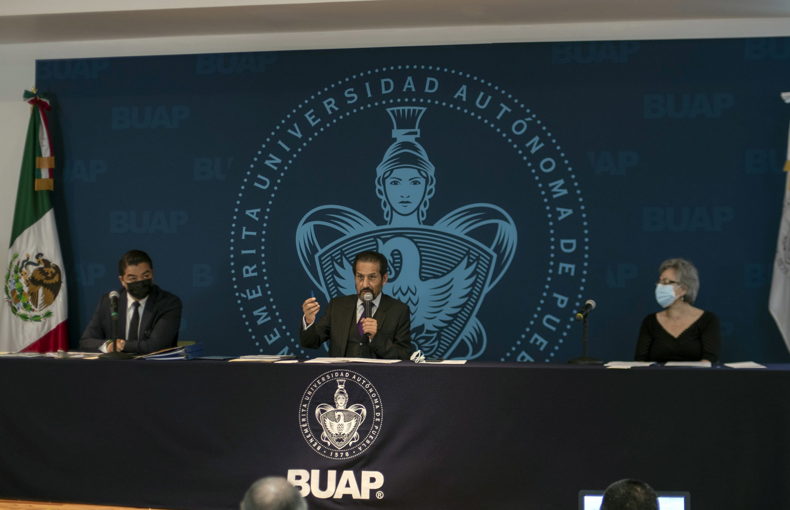 Revelan nueva trama de corrupción al interior de la BUAP