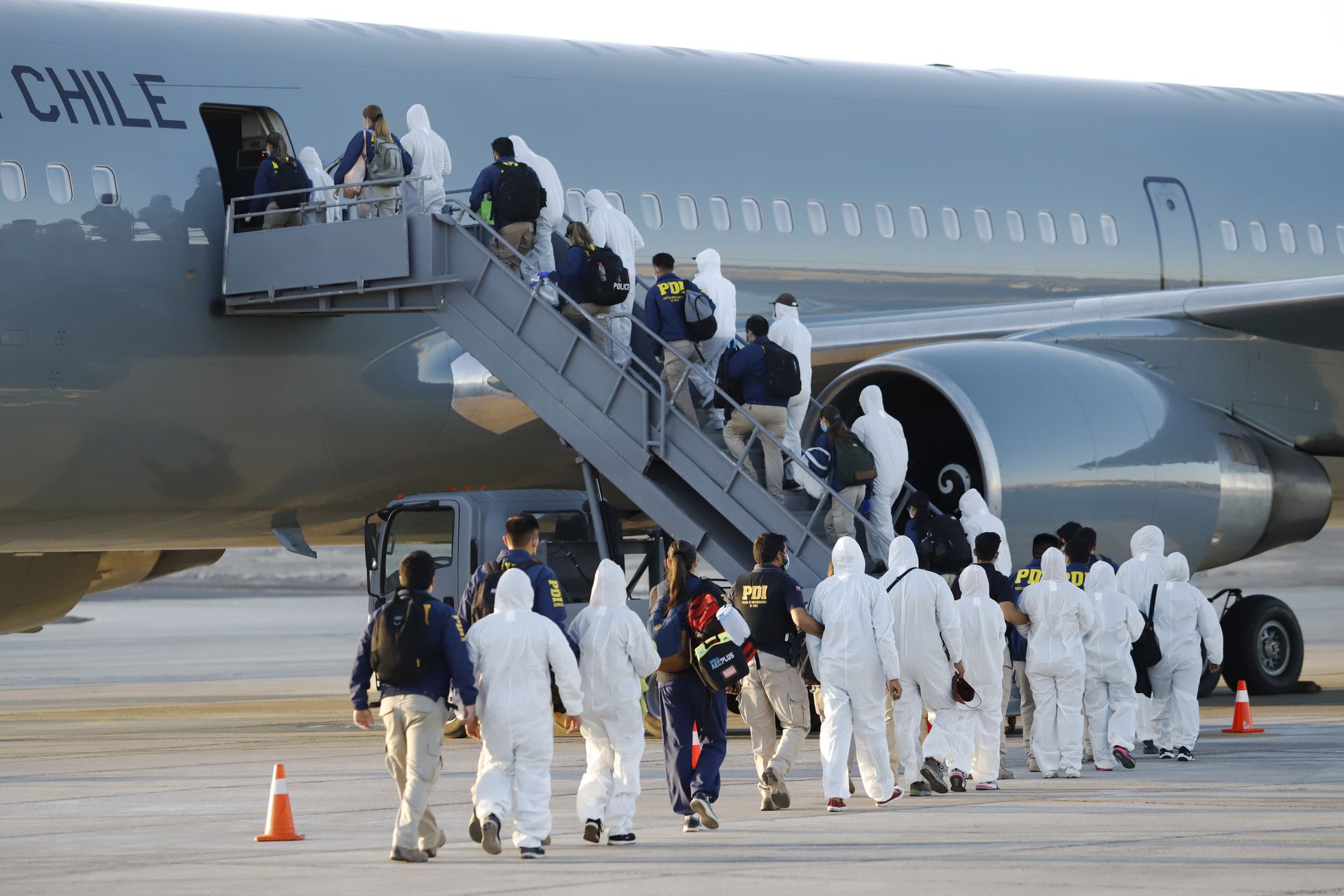 ONU insta a Piñera a suspender de inmediato la expulsión de migrantes y garantizar que se cumplan todos sus derechos