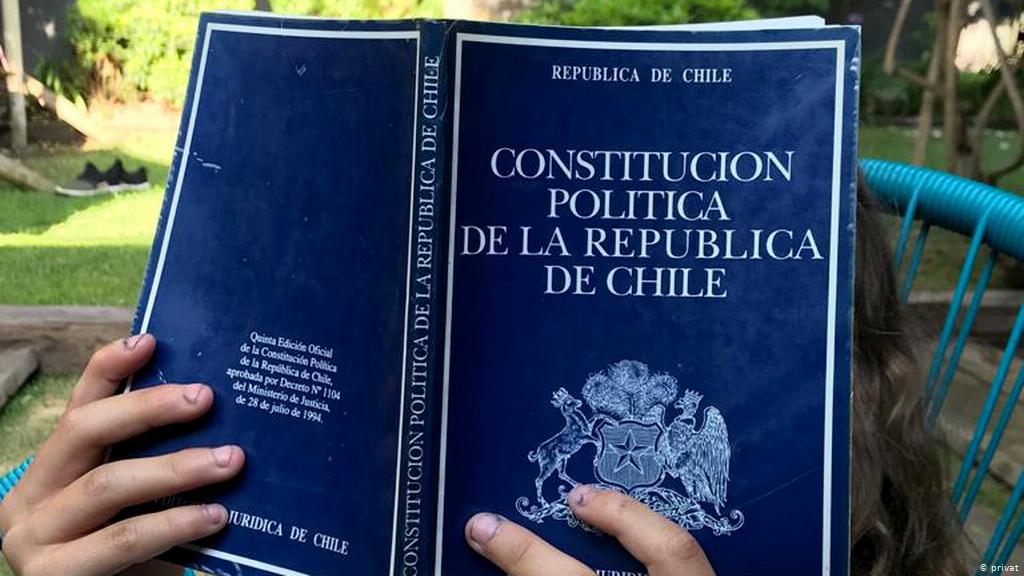 La nueva Constitución y la Municipalidad en el Siglo 21