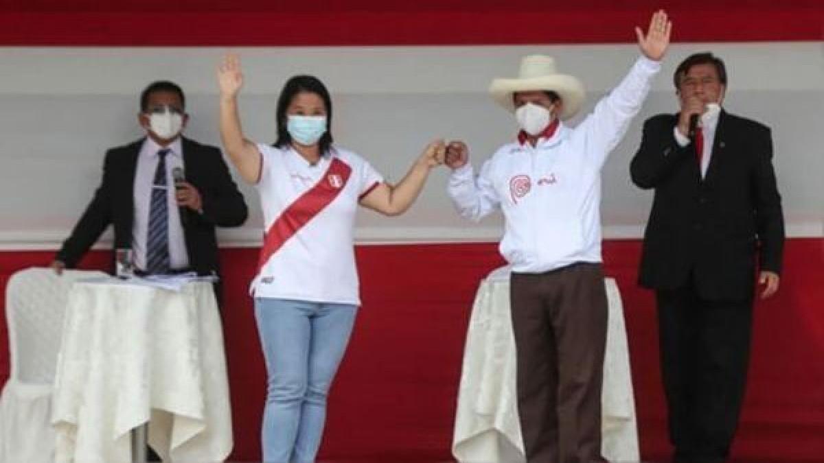 Perú: Pedro Castillo y Keiko Fujimori acuerdan compromiso democrático