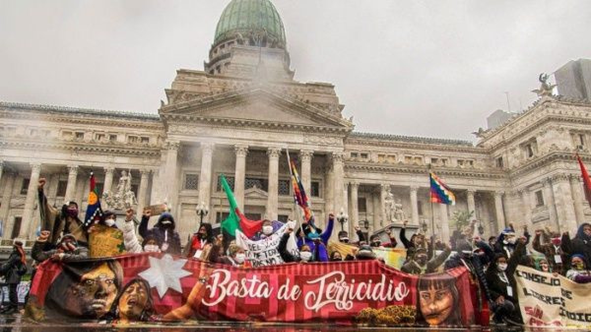 Mujeres indígenas concluyen gran marcha  por Argentina