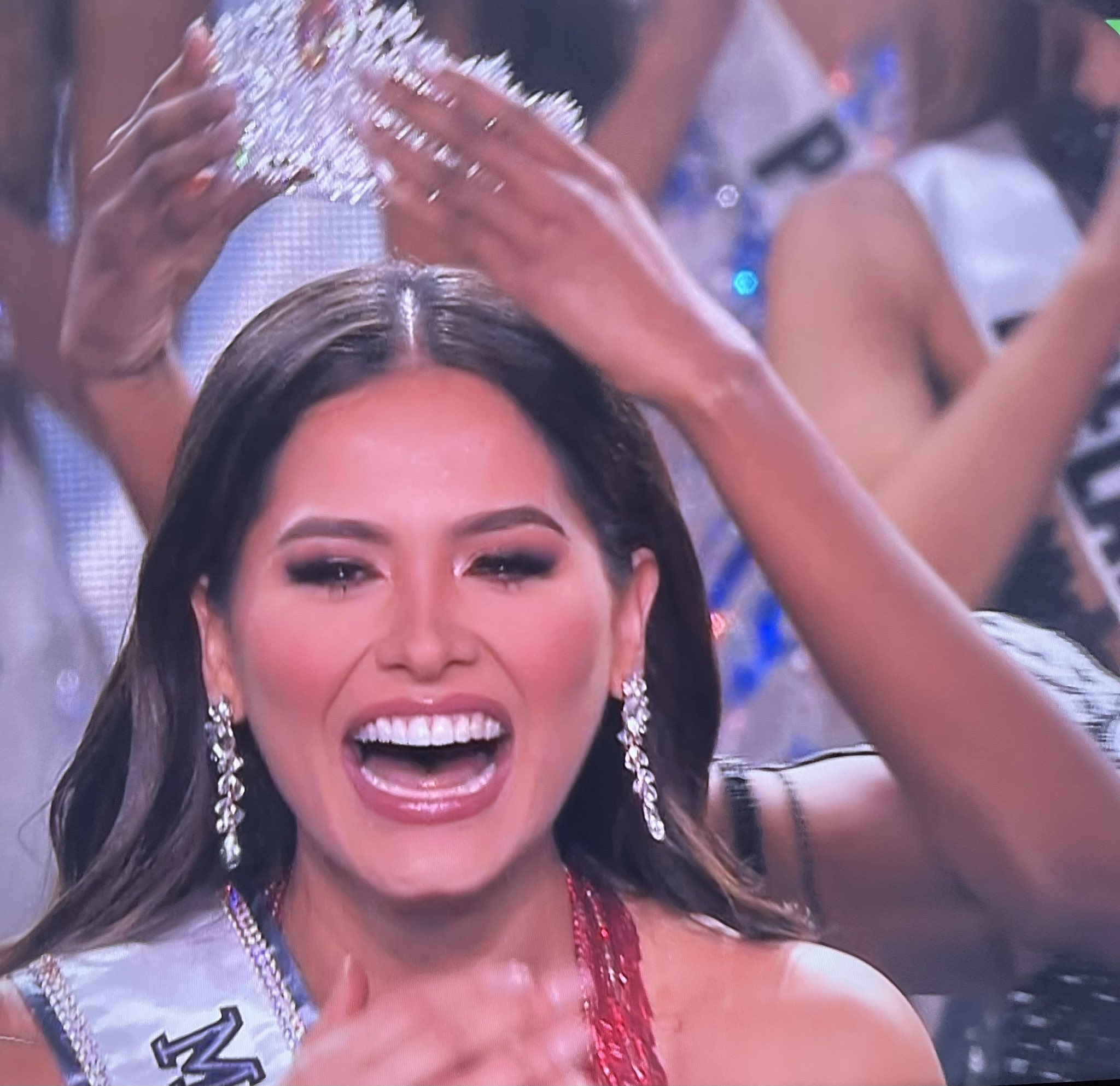 Gana mexicana Andrea Meza en Miss Universo