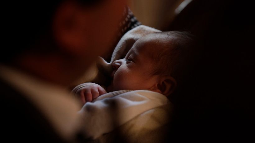 Congreso: Comisión de Mujeres aprobó extender postnatal de emergencia a 180 días
