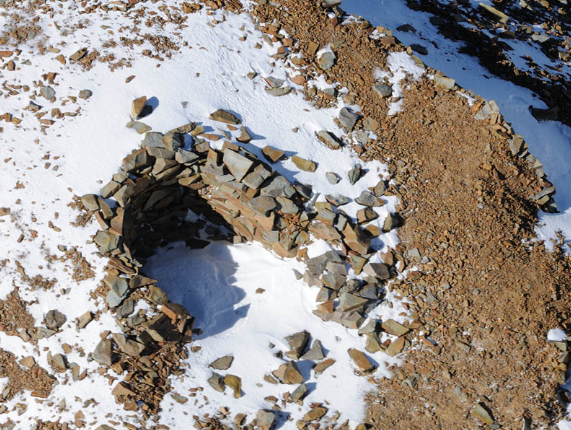 Monumentos Nacionales no permitía construir un camino en Yerba Loca/Cerro El Plomo, ni utilizar maquinaria pesada