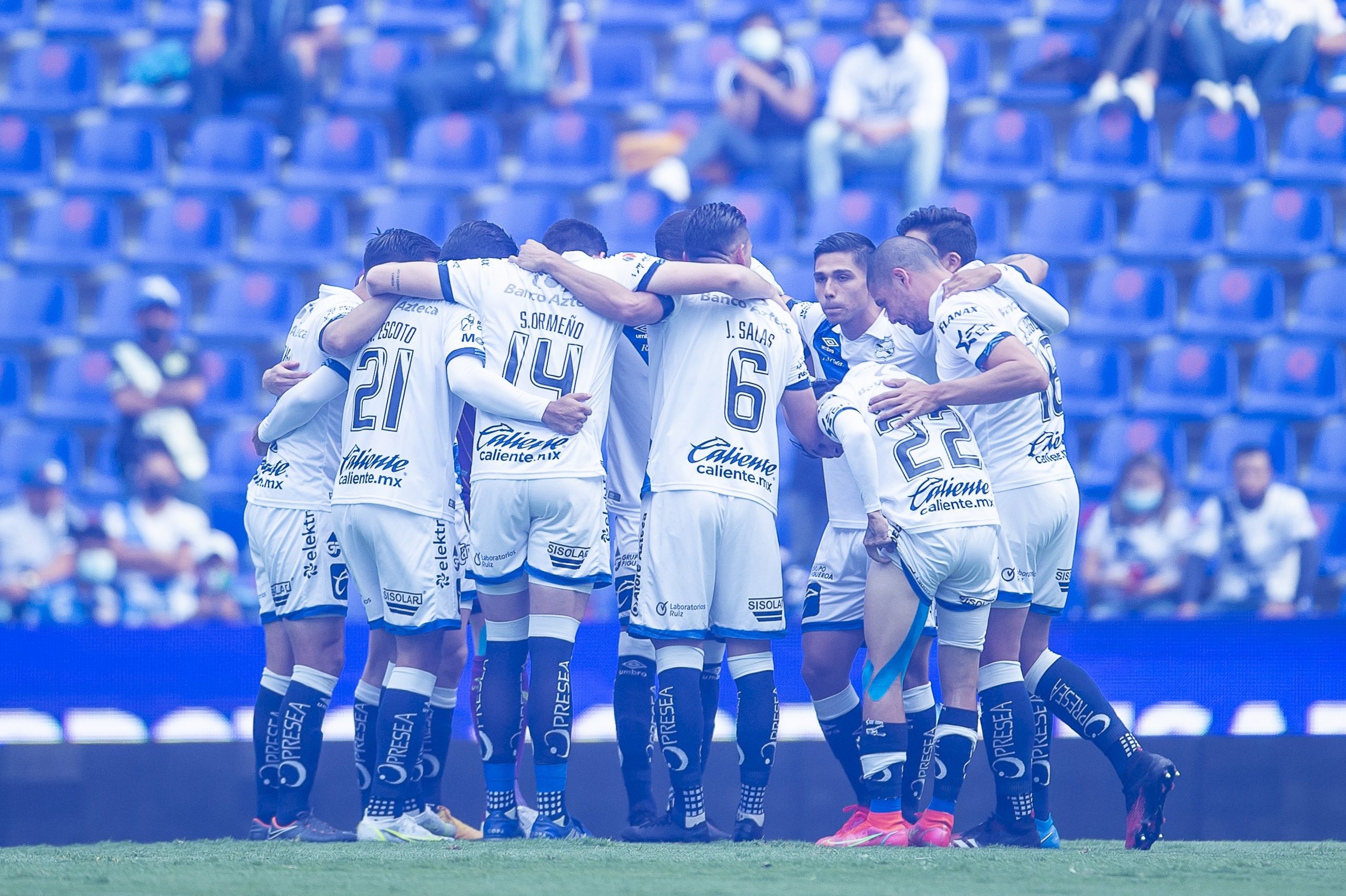 ¡Las semifinales cierran en el Cuauhtémoc! Así jugarán Cruz Azul vs Pachuca y Puebla vs Santos por el boleto a la final