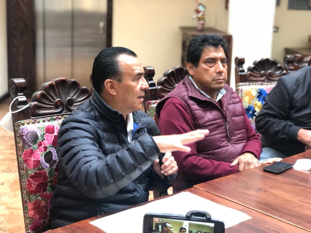 Presentan denuncia contra el alcalde de San Pedro Cholula, Luis Alberto Arriaga por supuesta coacción del voto a favor de Paola Angón
