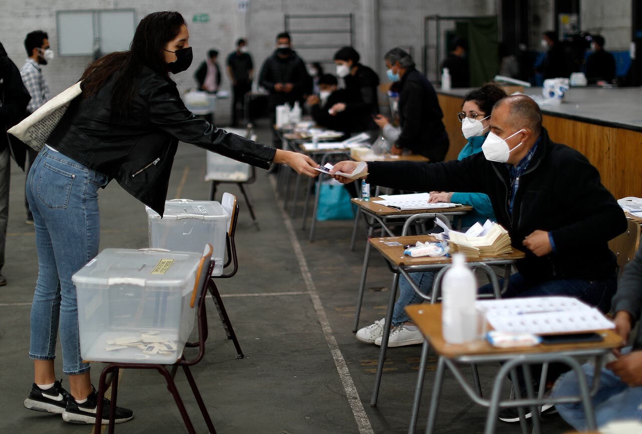 Elecciones del 15 y 16 de mayo: Colmed advierte que situación sanitaria «es bastante peor»