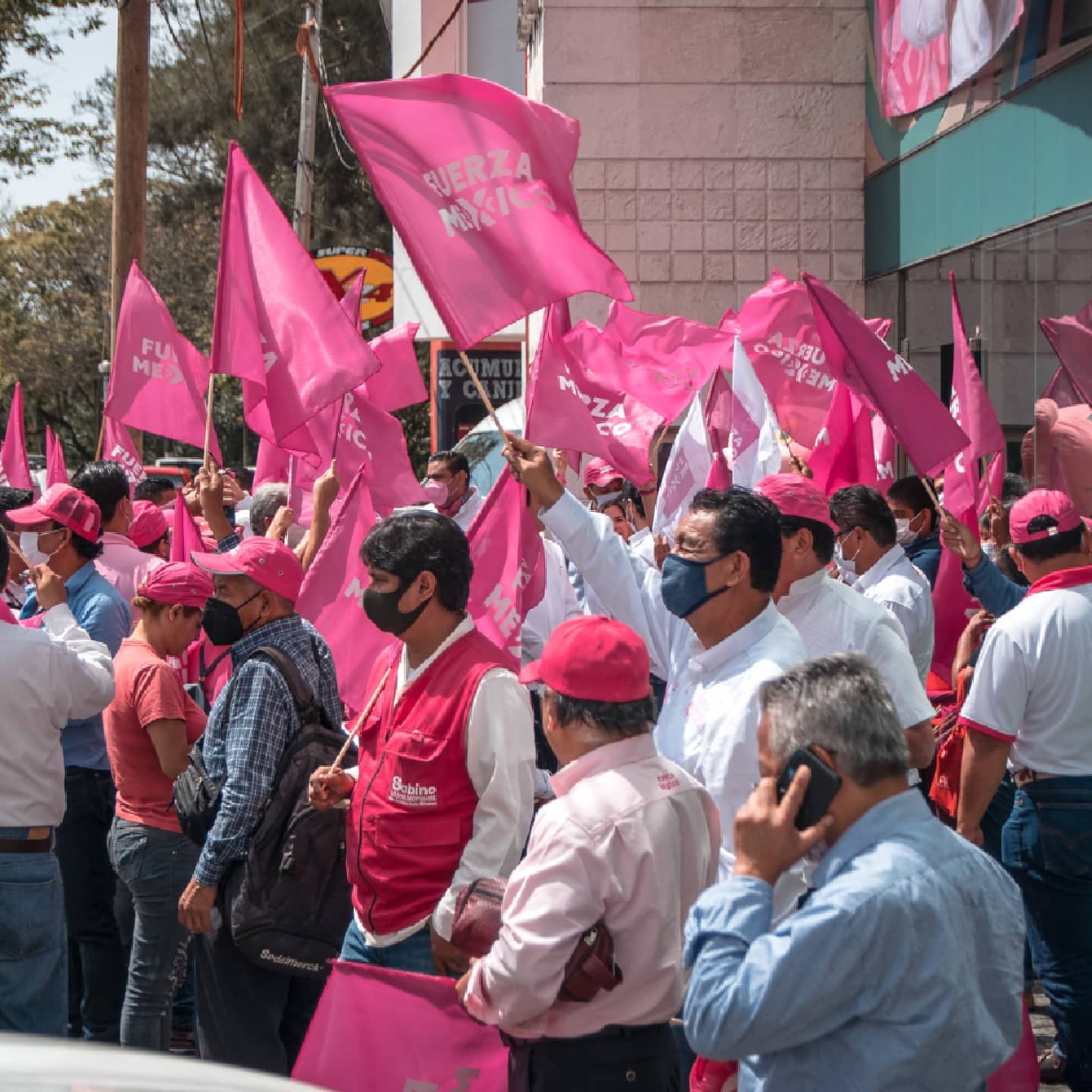 Para cumplir con paridad de género 18 candidatos de Fuerza por México en Tlaxcala se declaran mujeres trans