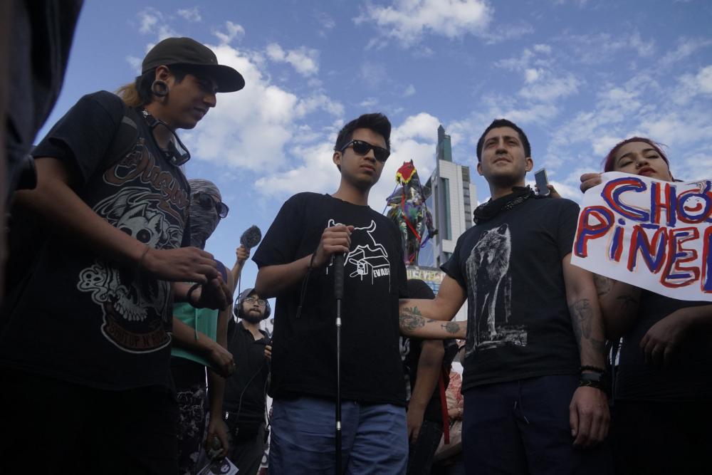 «Me dispararon en ambos ojos y me dejaron ciego: Sigo protestando»: La columna de Gustavo Gatica en Newsweek sobre el derecho a la manifestación