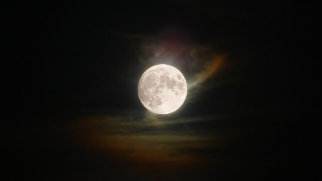 La NASA planea enviar su primer robot móvil a la Luna en 2023