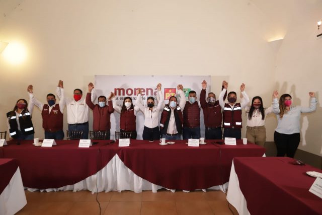 Líderes morenista en rueda de prensa