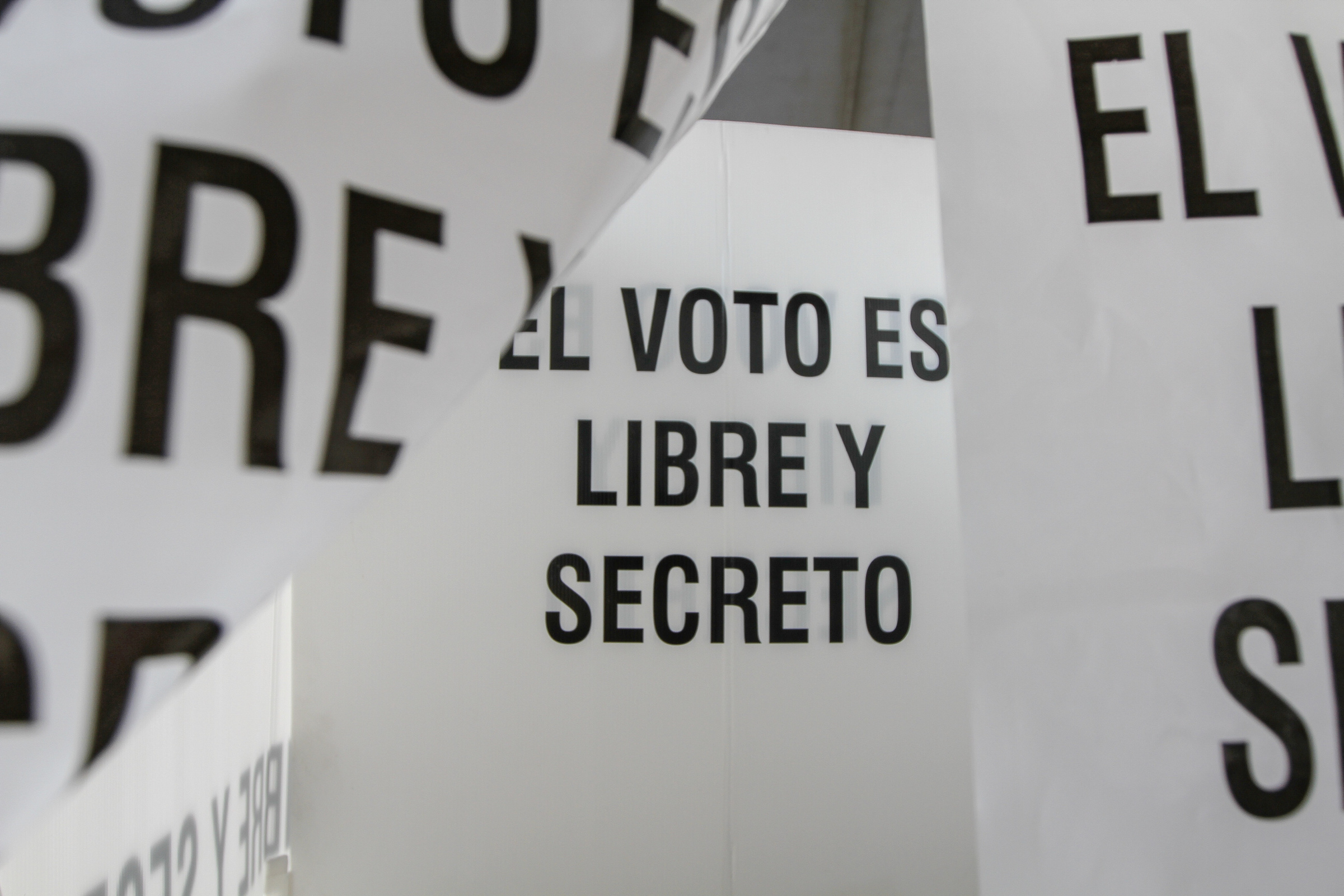 Activista prevé los comicios más violentos para las aspirantes en México