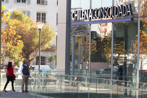 Aseguradora Chilena Consolidada activa mecanismo establecido en TLC con Suiza por retiro del 10% en rentas vitalicias