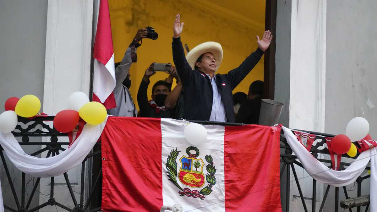 Pedro Castillo, virtual ganador de elección presidencial en Perú