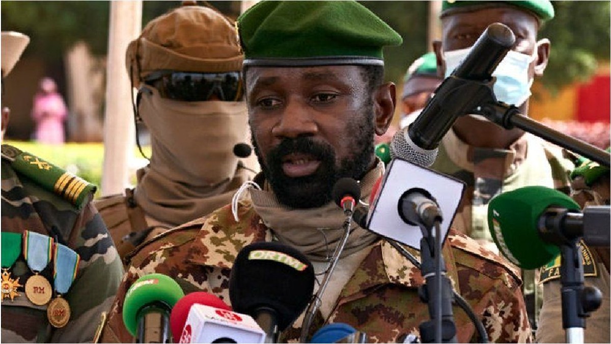 Militar Assimi Goïta se juramenta como presidente interino de Mali