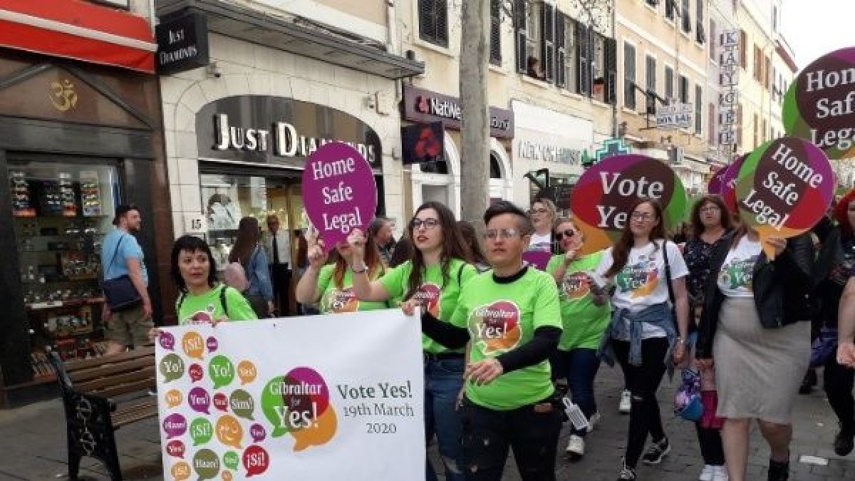 Gibraltar vota a favor de la despenalización del aborto