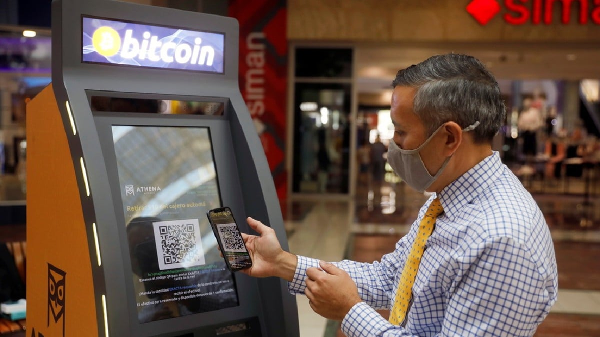 El Salvador concede 30$ en bitcoin a sus ciudadanos para incentivar el uso de la criptomoneda