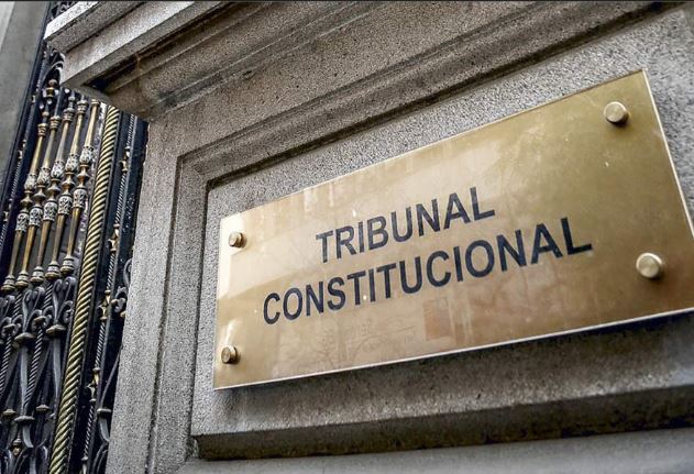Senador Navarro busca firmas para llevar al TC el decreto de Piñera sobre la Convención Constitucional