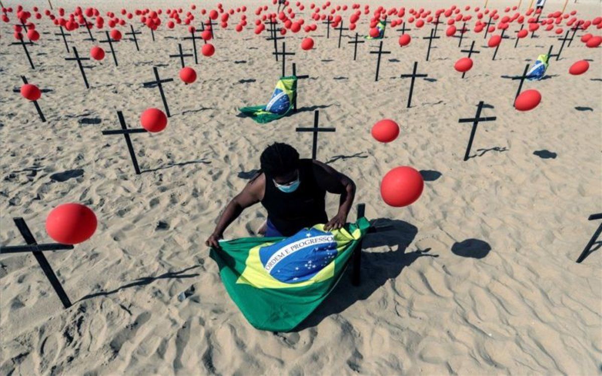 En Brasil reportan la mayor cifra de muertes diarias por Covid-19