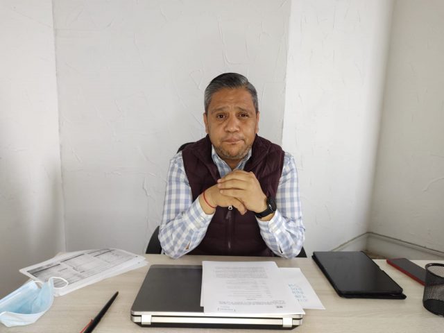 Alfonso Bermúdez hablando sobre las elecciones en San Martín Texmelucan