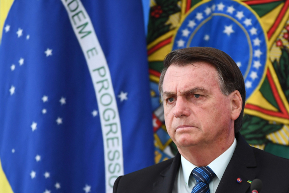 bolsonaro multa brasil mujeres