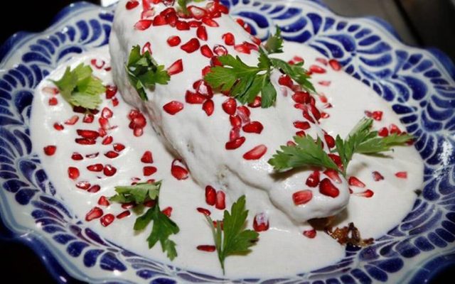 Vender más de 3 millones de chiles en nogada, meta de cocina poblana