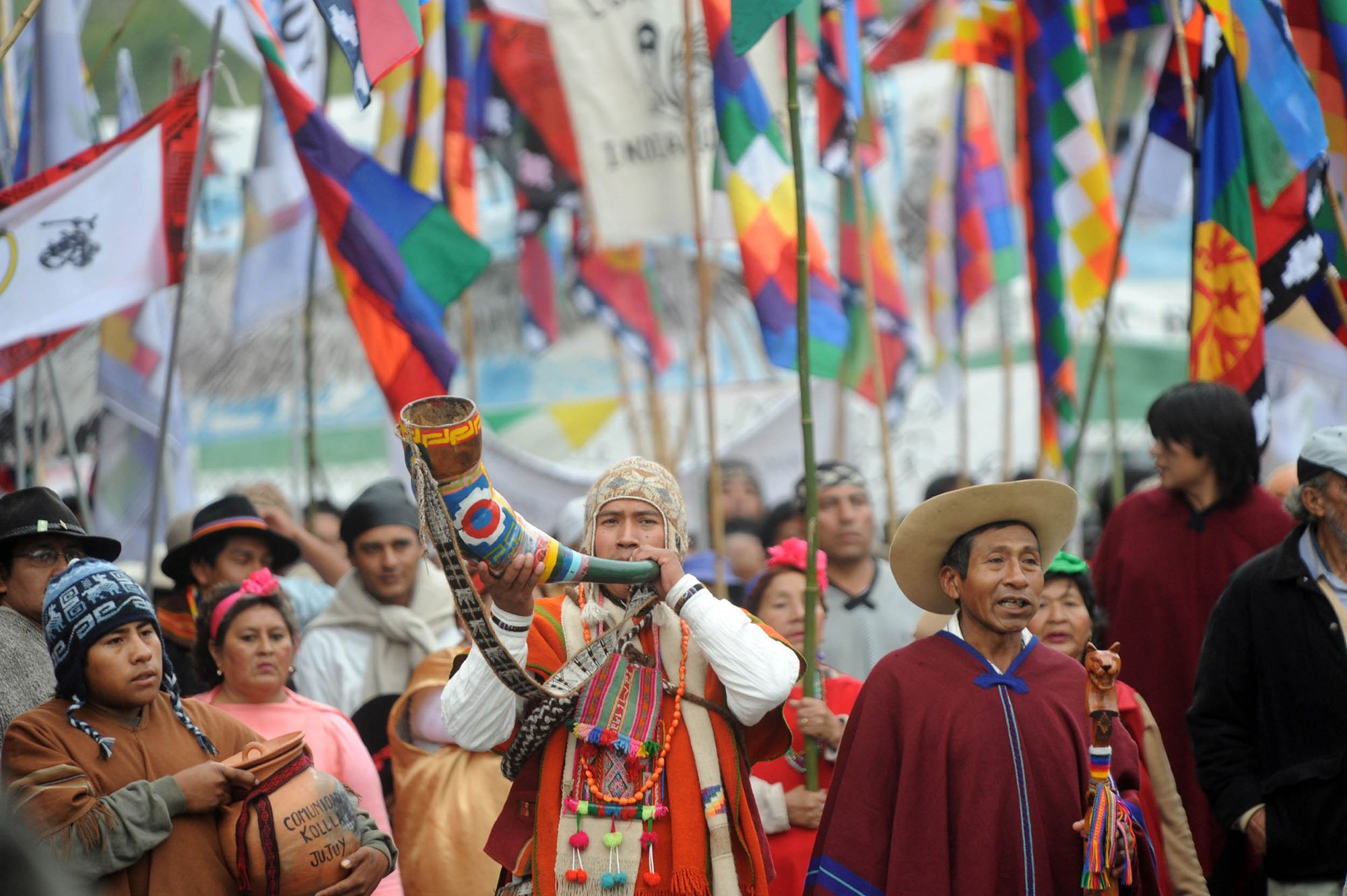 Argentina: The indigenous resistance that still persists after seeing the ‘boats arrive’