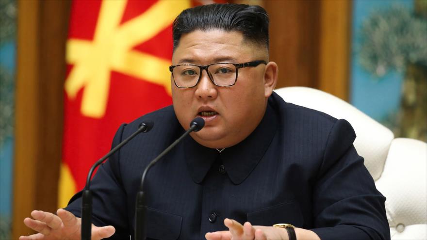 Kim Jong-un admite que se hace tensa la situación de alimentos en Corea del Norte