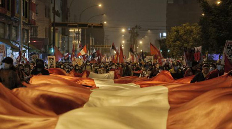 Peruanos marcharon contra la candidatura presidencial de Keiko Fujimori