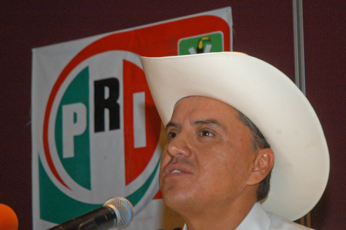 Exgobernador de Nayarit, Sandoval Castañeda, y su hija fueron detenidos por Fuerzas Federales