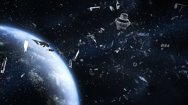 Rodean a la Tierra 9 mil toneladas de basura espacial