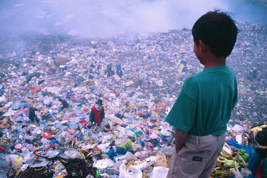 Libro recomendado: Vivir de la basura, de Carlos Gallegos