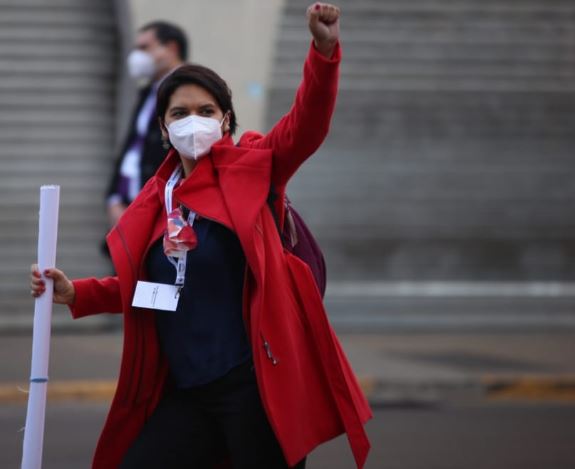 Constituyente Cristina Dorador: «Si vamos a comenzar un proceso democrático como es escribir la nueva Constitución, tiene que detenerse la violencia sistemática y la  vulneración de DD.HH»