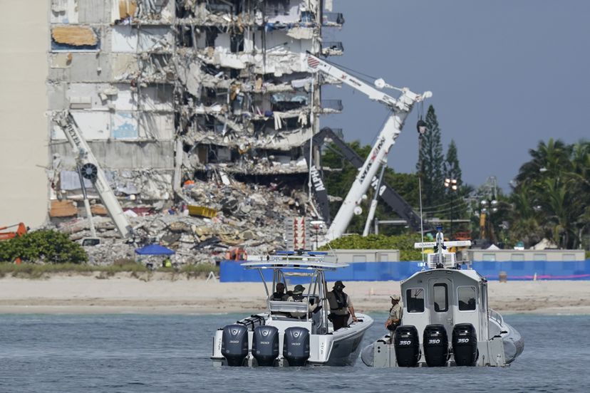 Amenaza de la tormenta Elsa obliga adelantar demolición del edificio colapsado en Miami