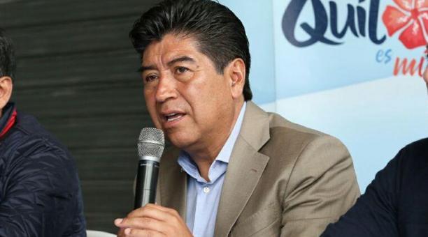 Ratifican por unanimidad remoción del alcalde de Quito