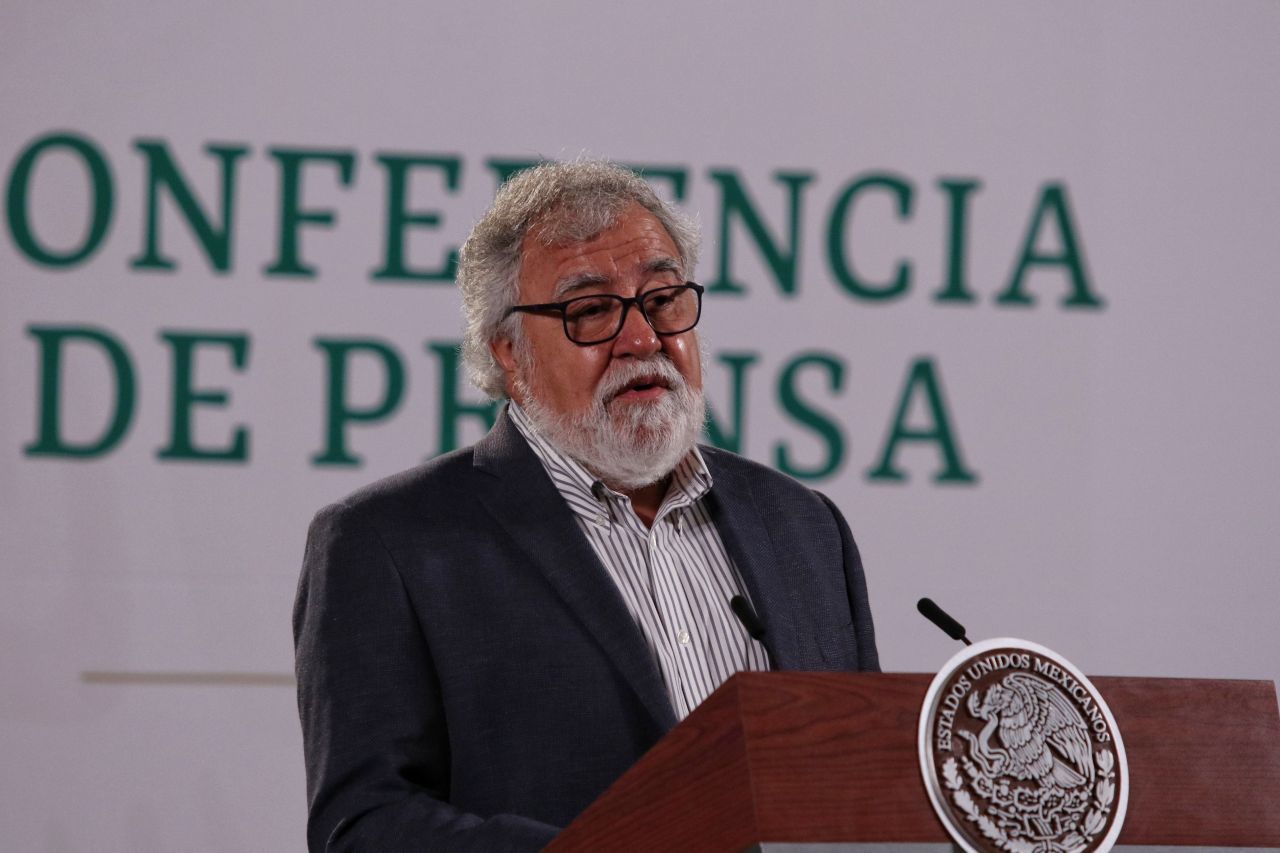 AMLO confirma salida de Alejandro Encinas de la Subsecretaría de Gobernación